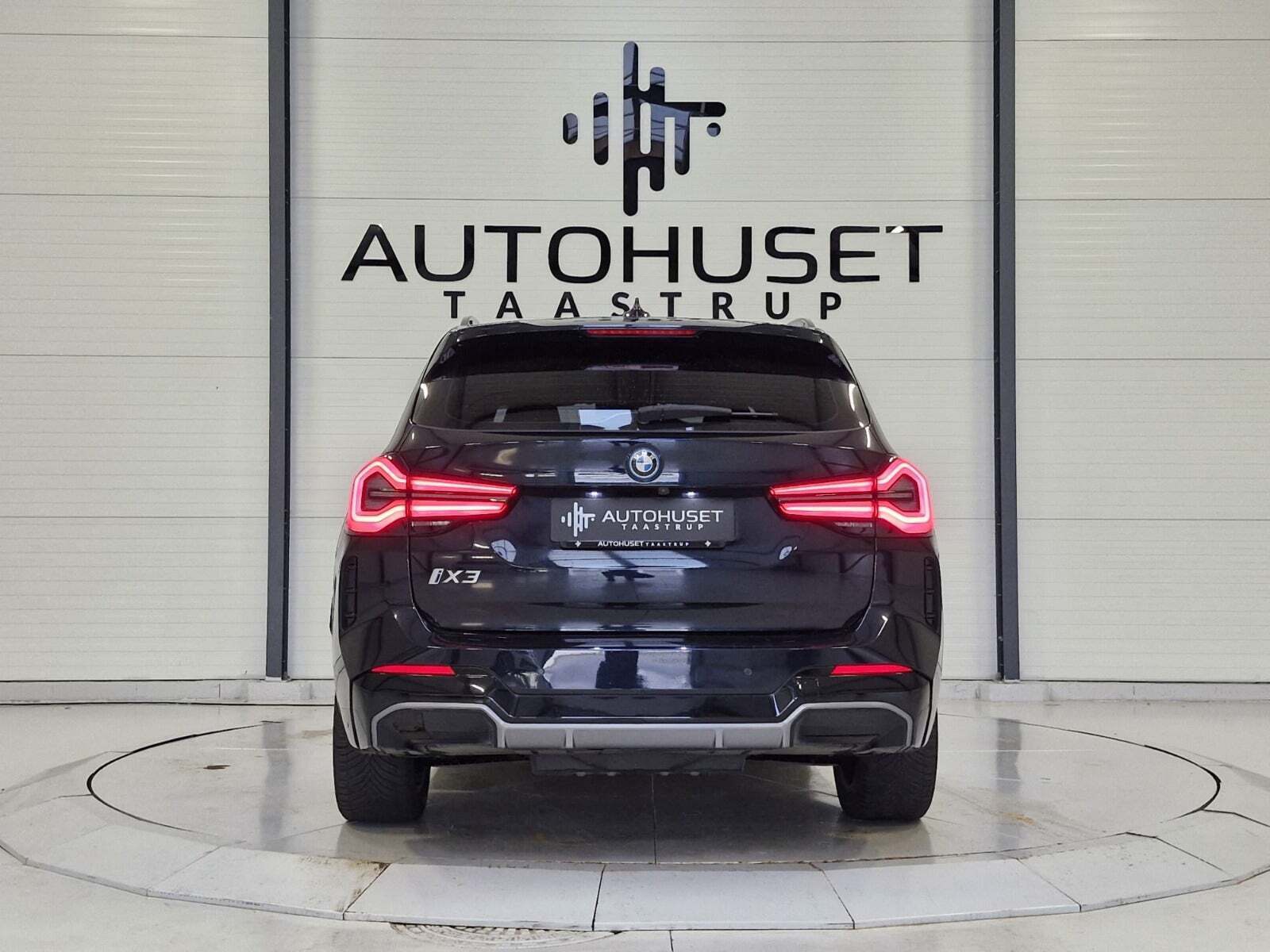 BMW iX3 Charged M-Sport