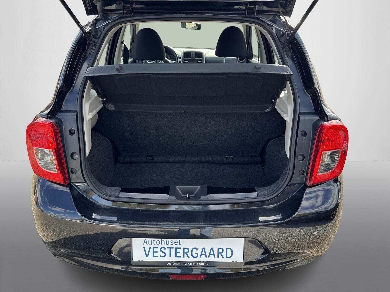 Sort Nissan Micra fra 2016