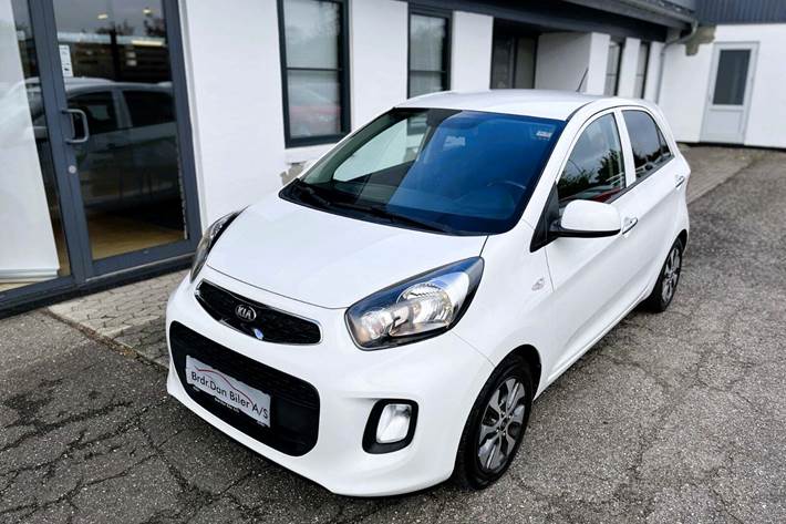Hvid Kia Picanto fra 2016 set udefra