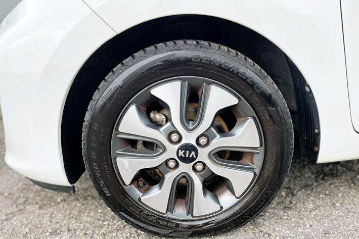 Hvid Kia Picanto fra 2016