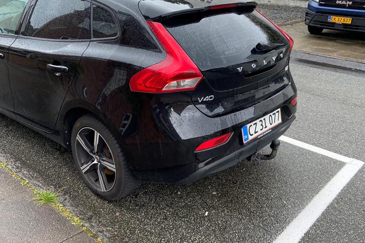 Sort Volvo V40 fra 2016