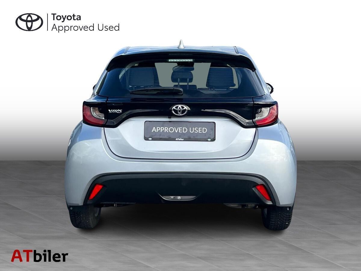 Toyota Yaris 1,0 VVT-I Active 72HK 5d