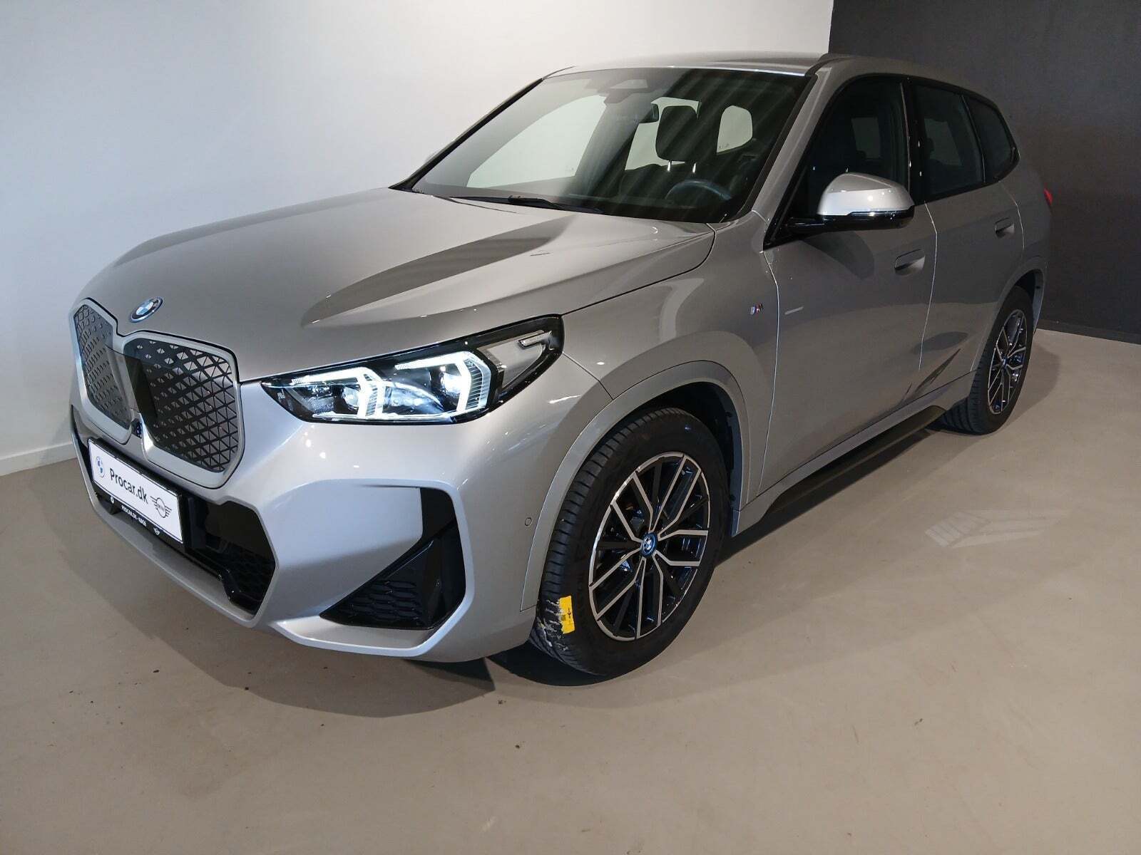 BMW iX1 eDrive20 Fully Charged M-Sport