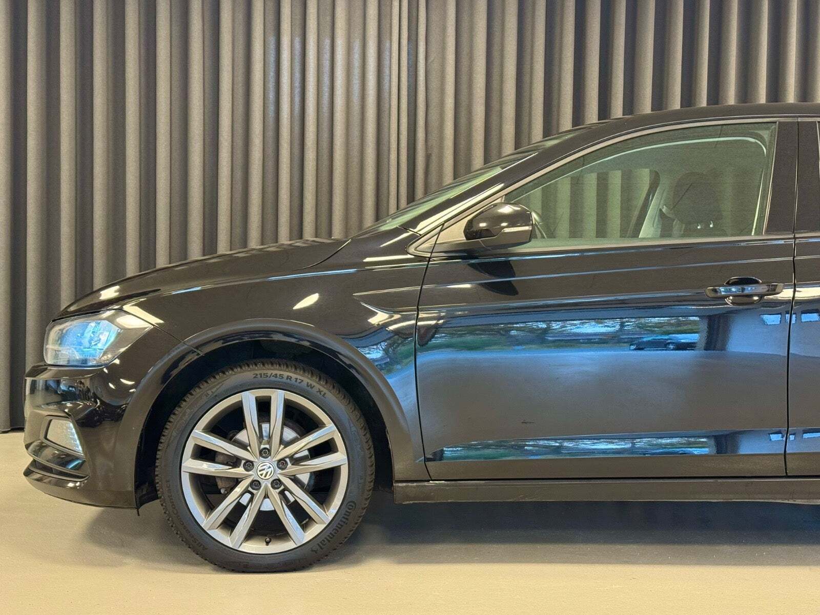 Sort VW Polo fra 2020