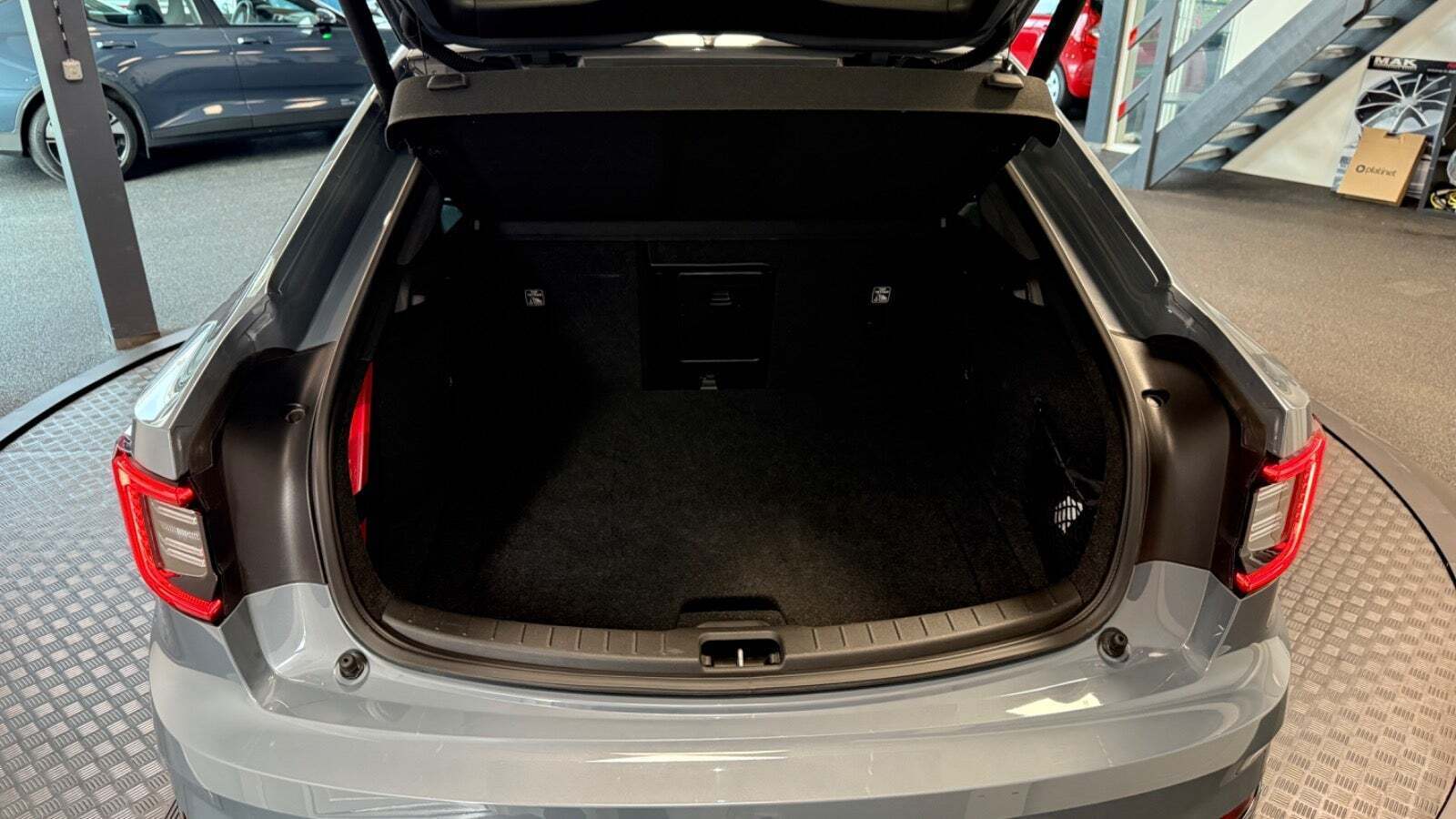 Grå Polestar 2 fra 2025