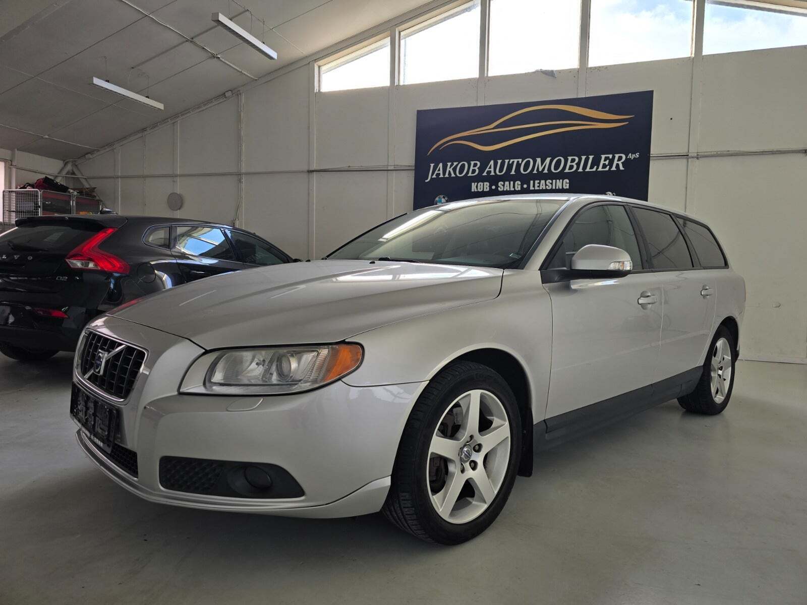 Volvo V70 2,4 D5 205 Summum aut.