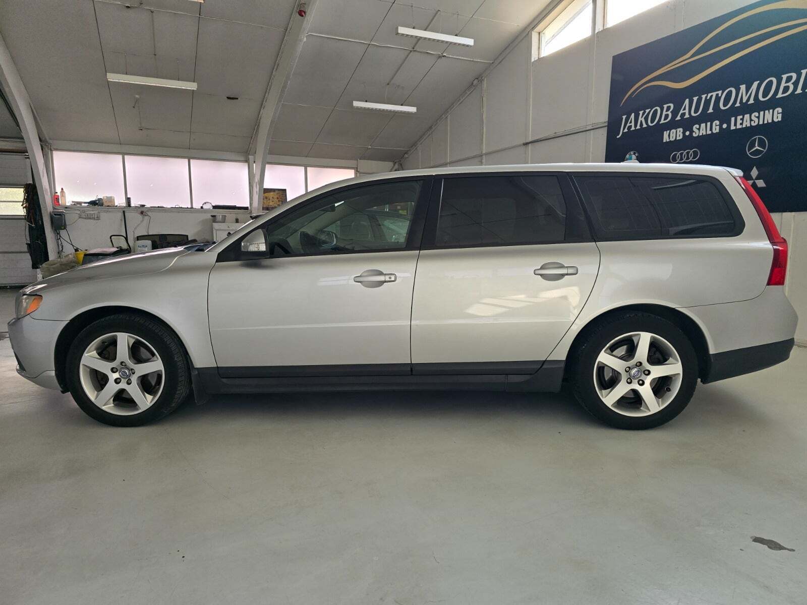 Volvo V70 2,4 D5 205 Summum aut.