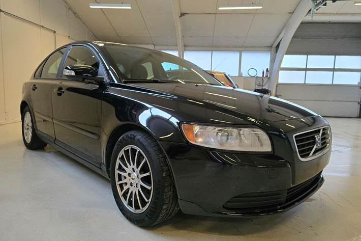 Sort Volvo S40 fra 2008