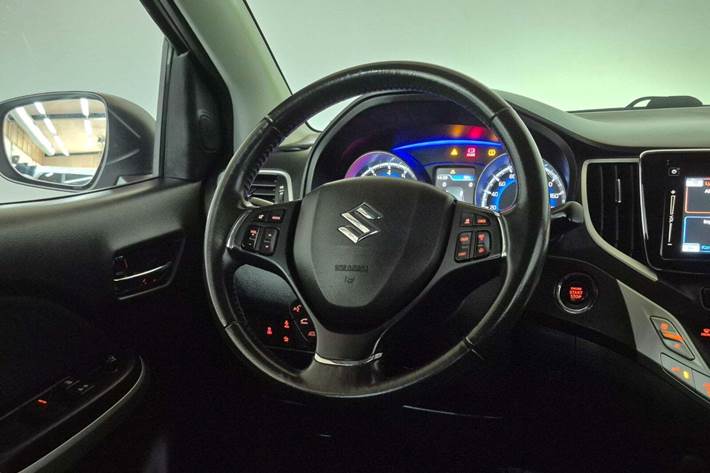 Hvid Suzuki Baleno fra 2017