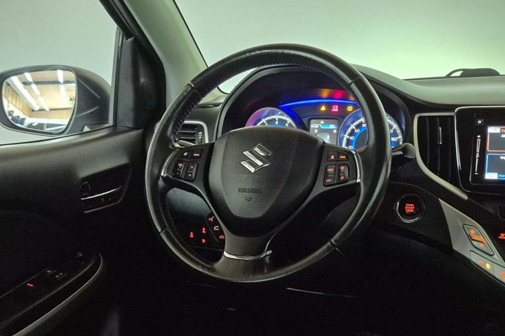 Hvid Suzuki Baleno fra 2017