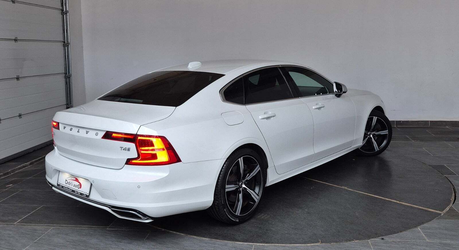 Volvo S90