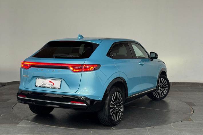 Blå Honda e:Ny1 fra 2023