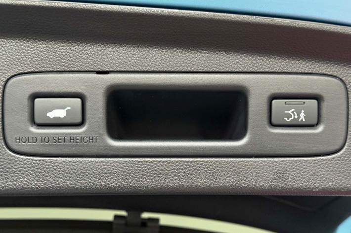 Blå Honda e:Ny1 fra 2023