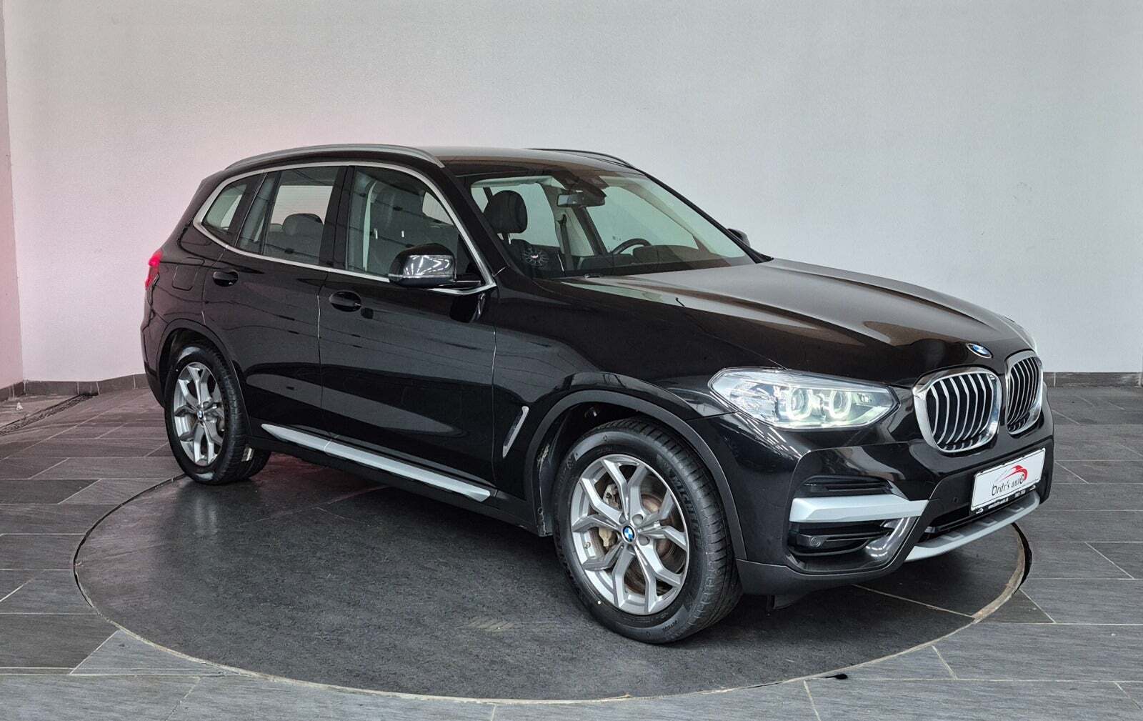 Sort BMW X3 fra 2021