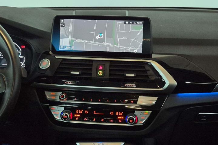 Sort BMW X3 fra 2021