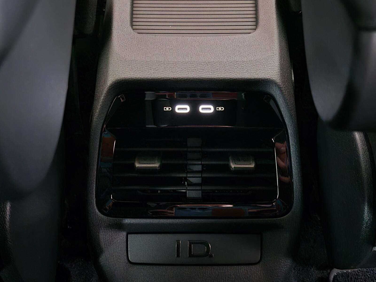 Grå VW ID.4 fra 2022