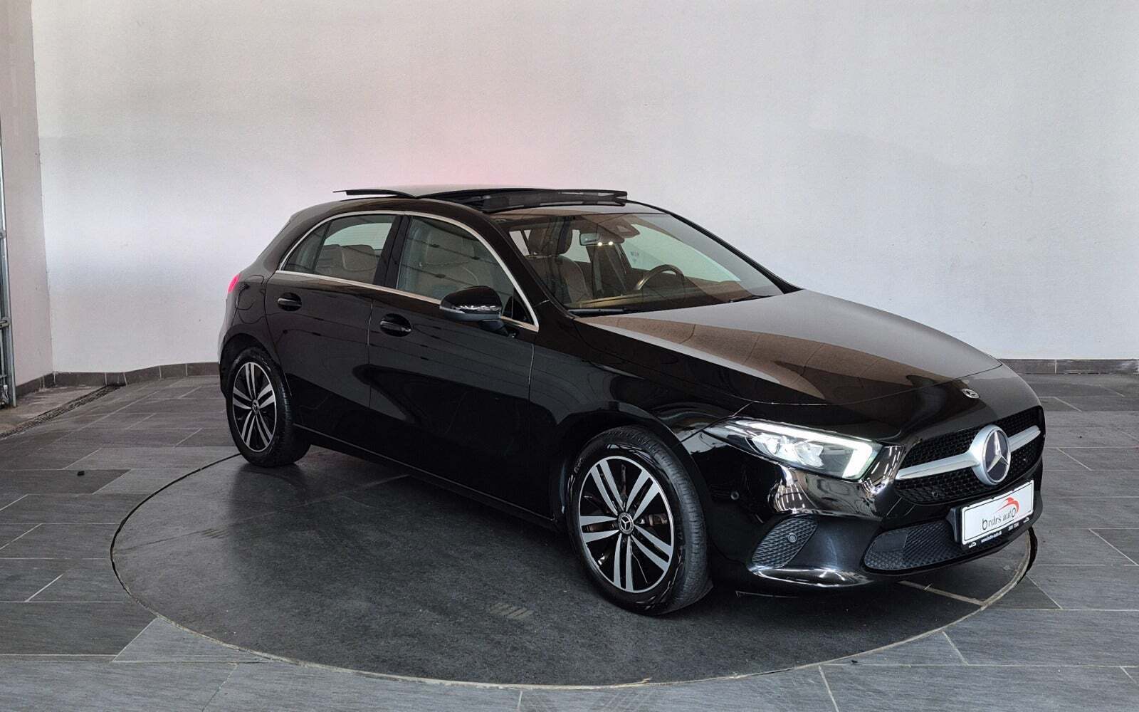 Sort Mercedes A250 e fra 2021
