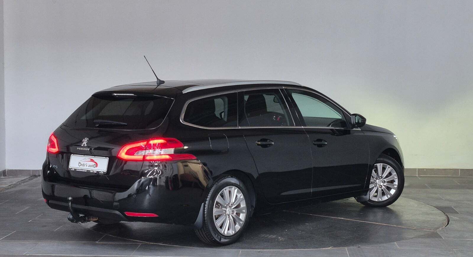 Peugeot 308 1,6 BlueHDi 120 Allure Sky SW EAT6