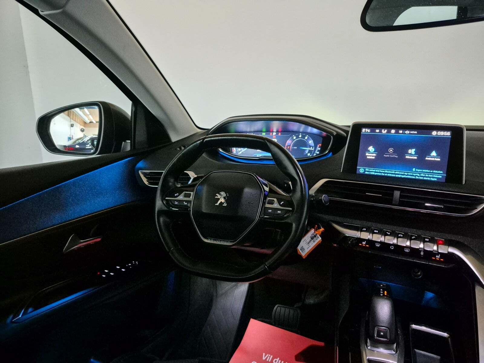 Grøn Peugeot 3008 fra 2017