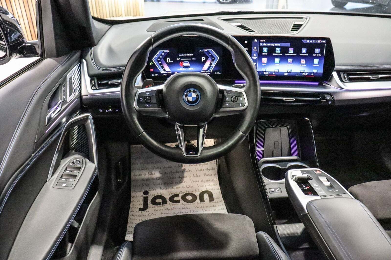 Hvid BMW iX1 fra 2023