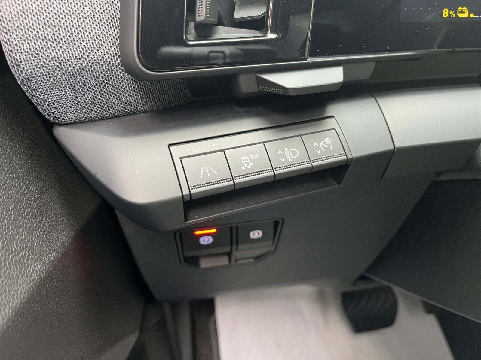 Hvid Renault Megane E-Tech fra 2022