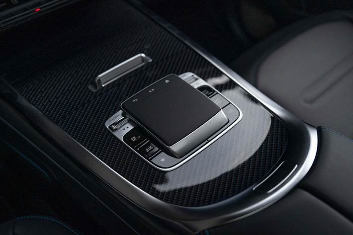 Sort Mercedes G580 fra 2024