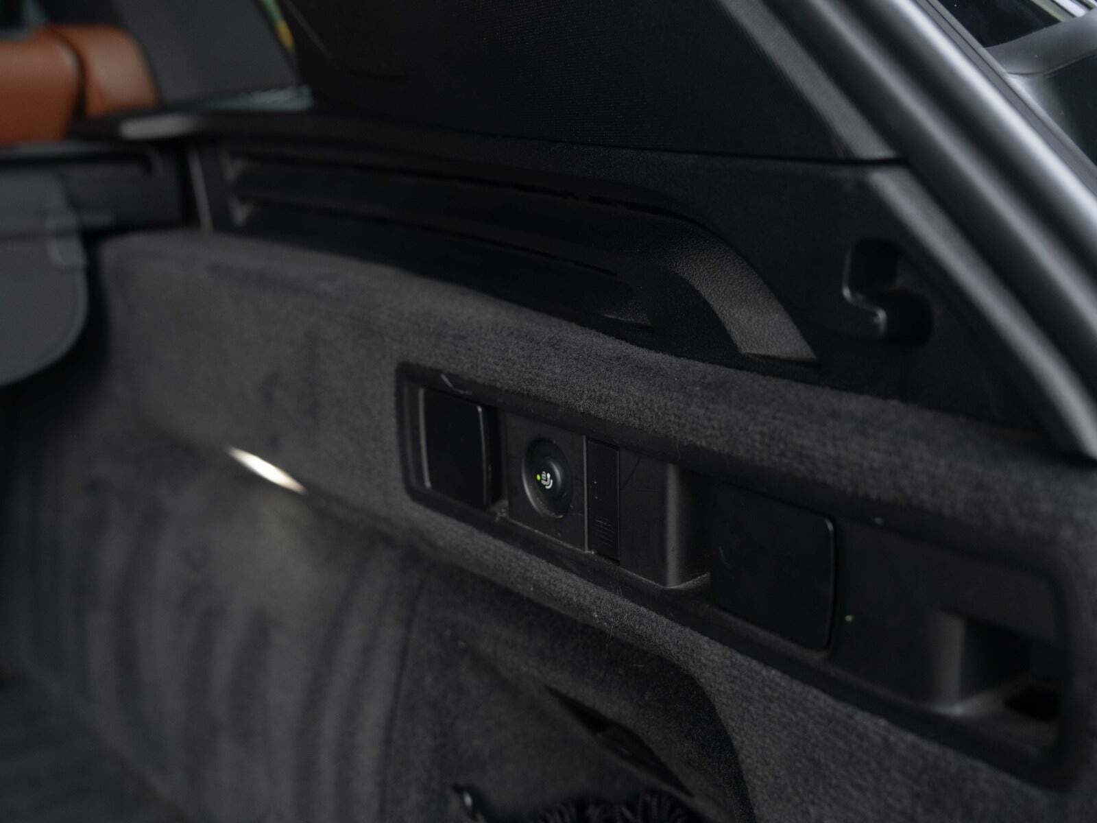 Sort BMW X5 fra 2021