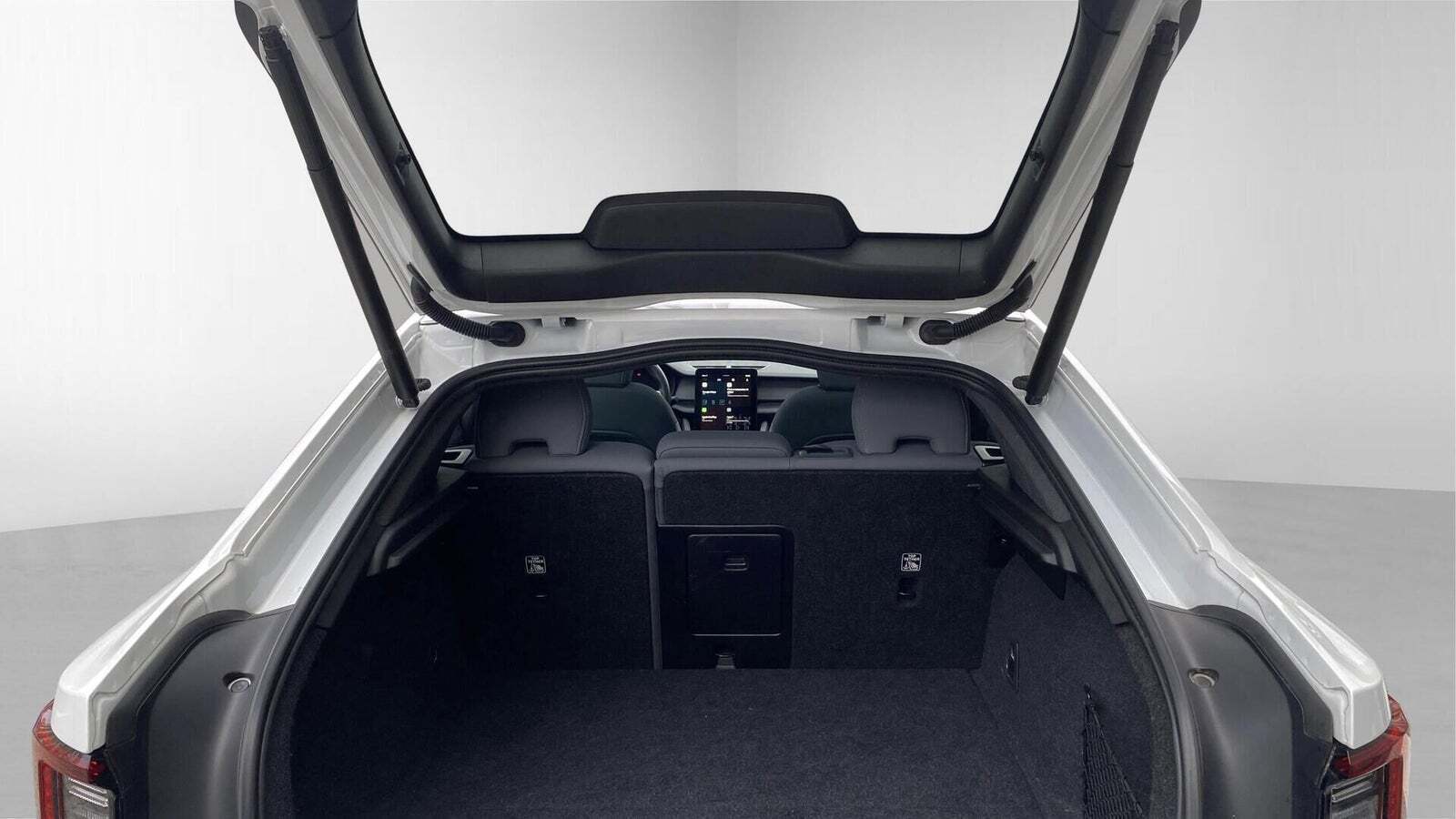 Hvid Polestar 2 fra 2023