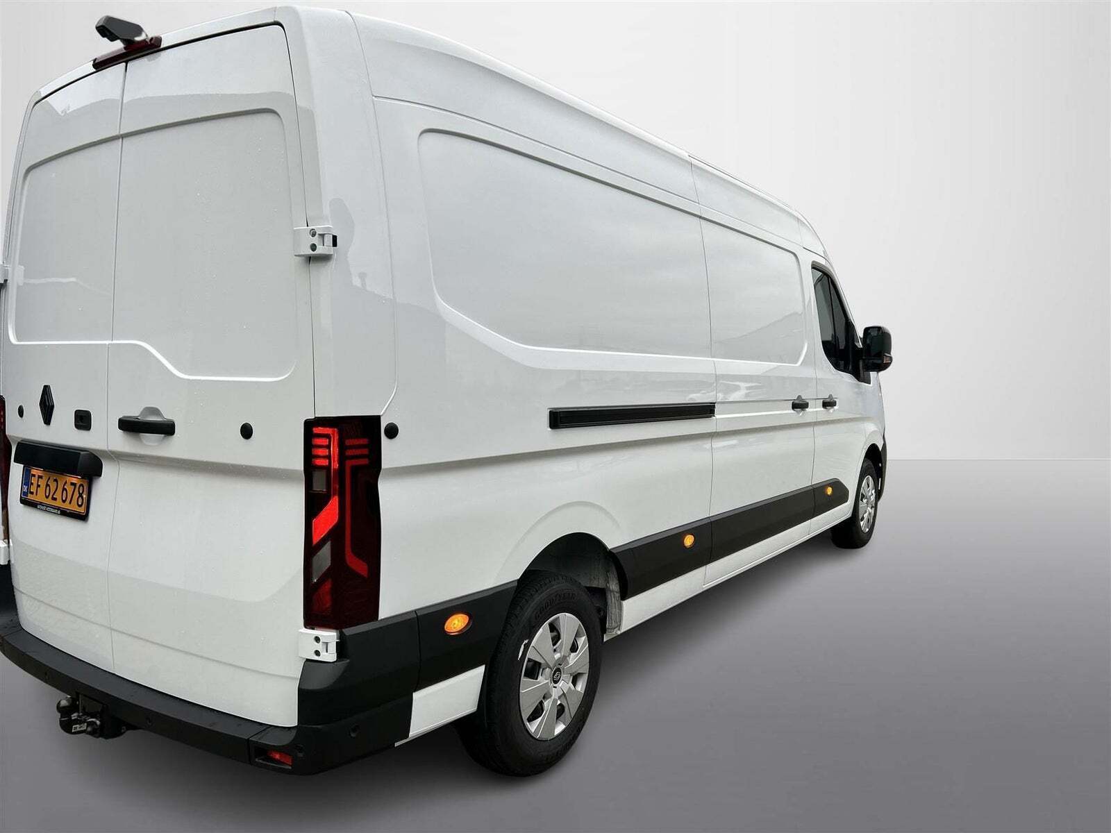 Hvid Renault Master V T35 fra 2025
