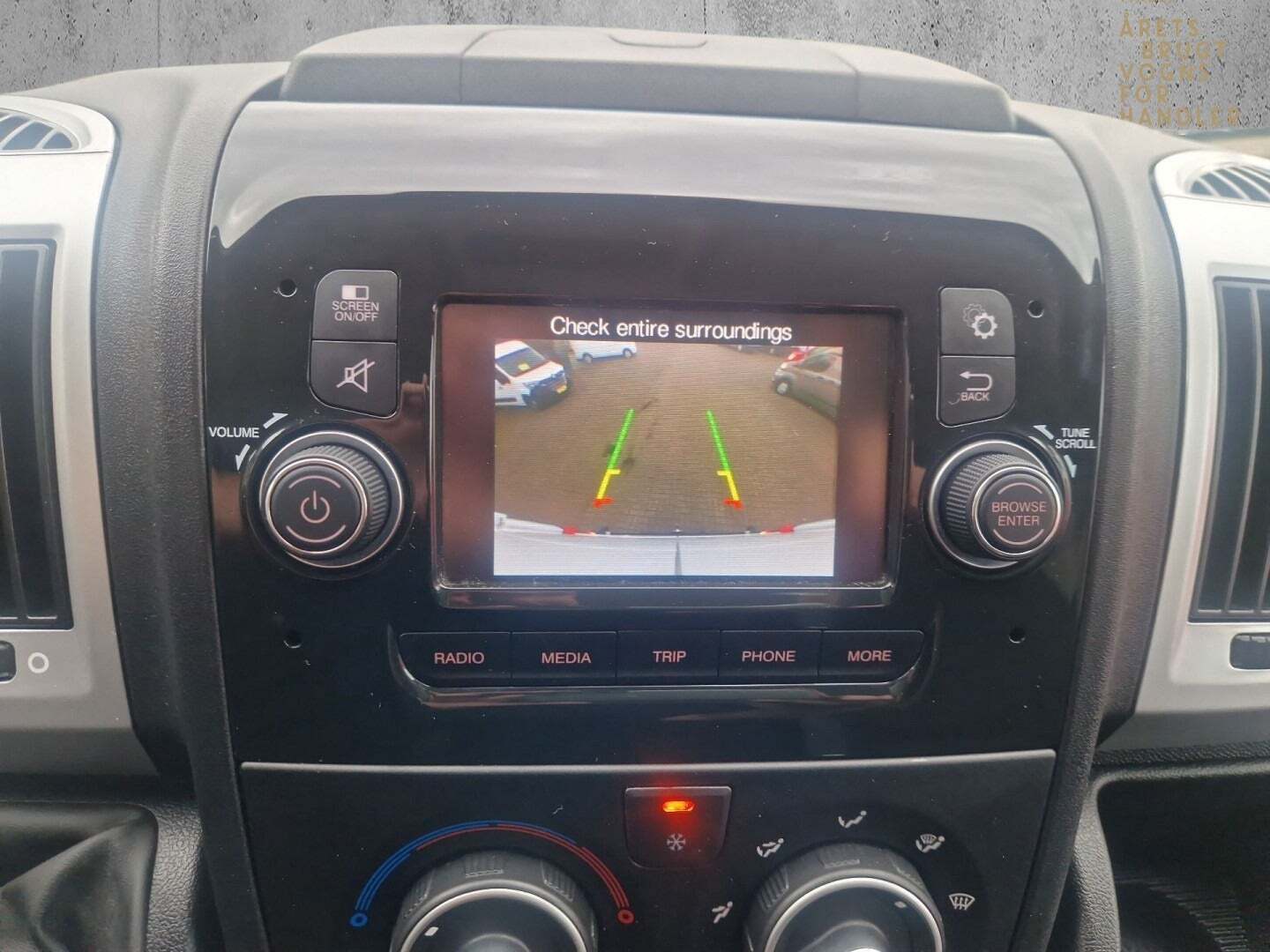 Hvid Peugeot Boxer 333 fra 2022