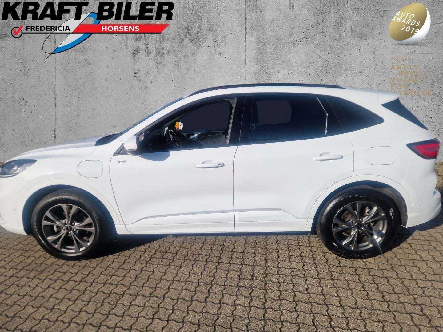 Ford Kuga 2,5 PHEV ST-Line CVT Van