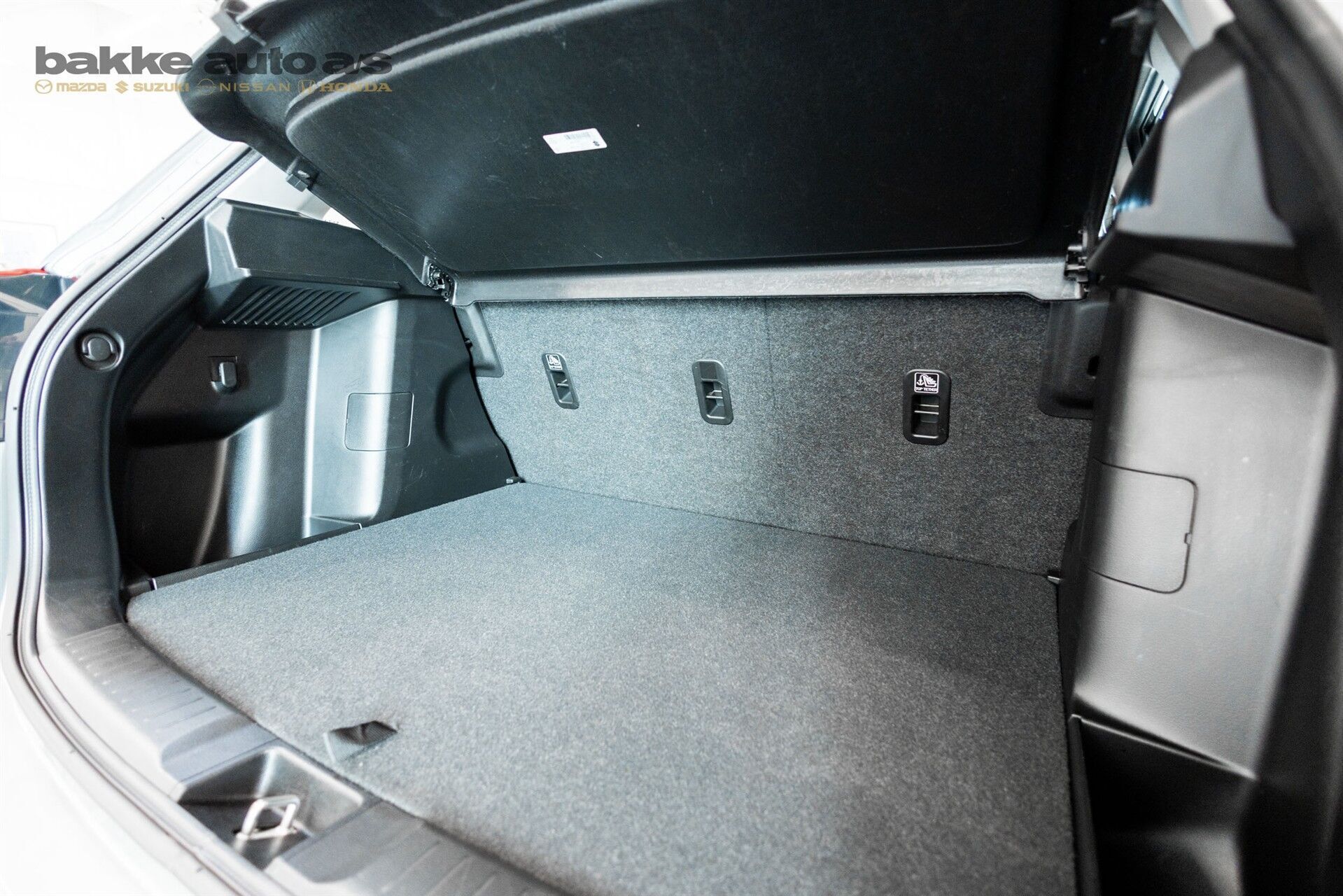 Grå Suzuki Vitara fra 2020