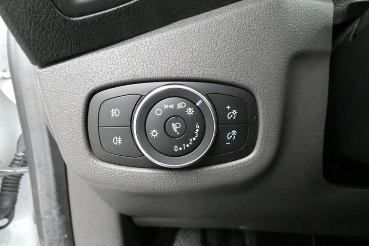 Hvid Ford Transit Connect fra 2019