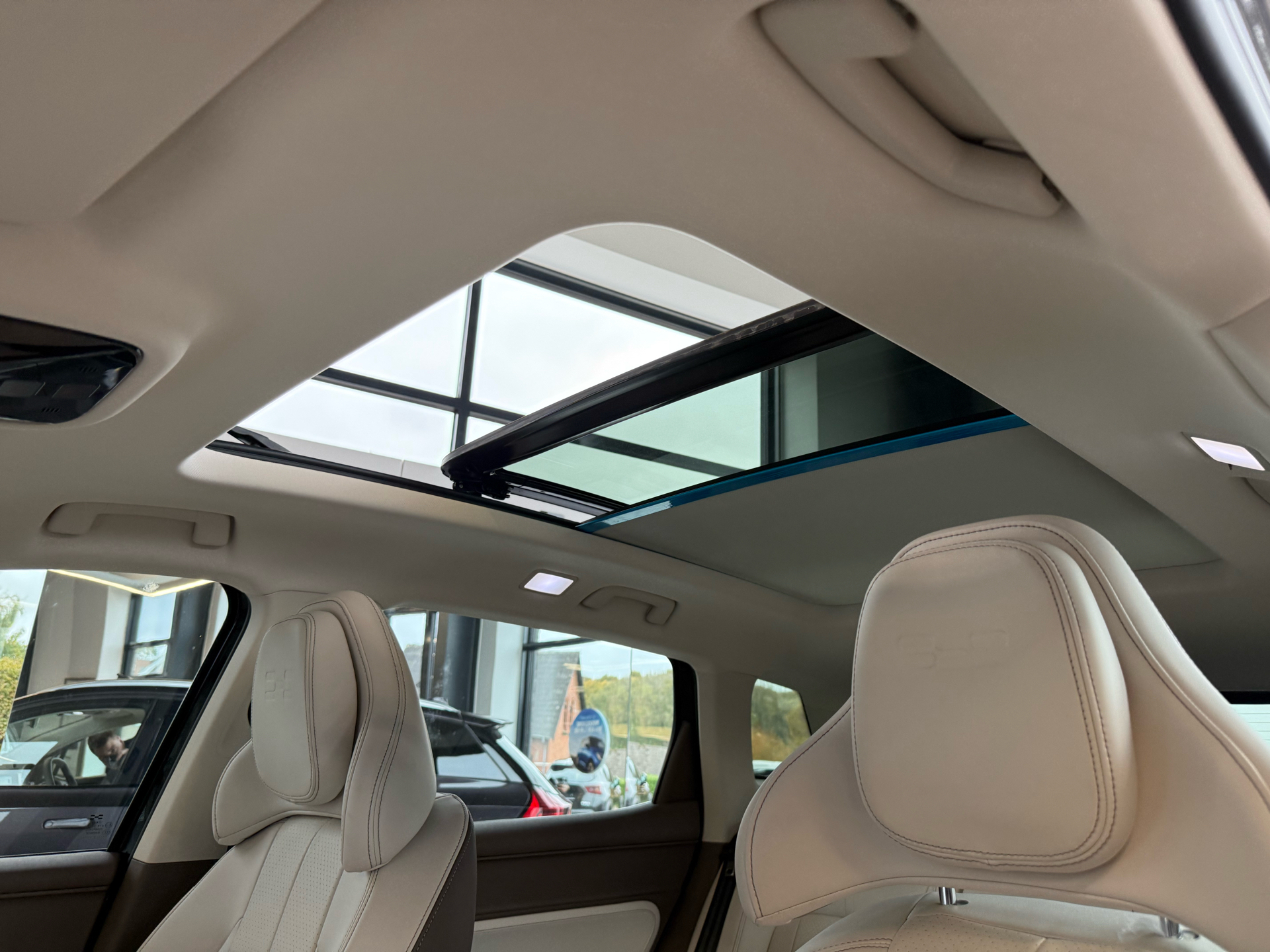 Aiways U5 EL Premium 204HK 5d Aut.