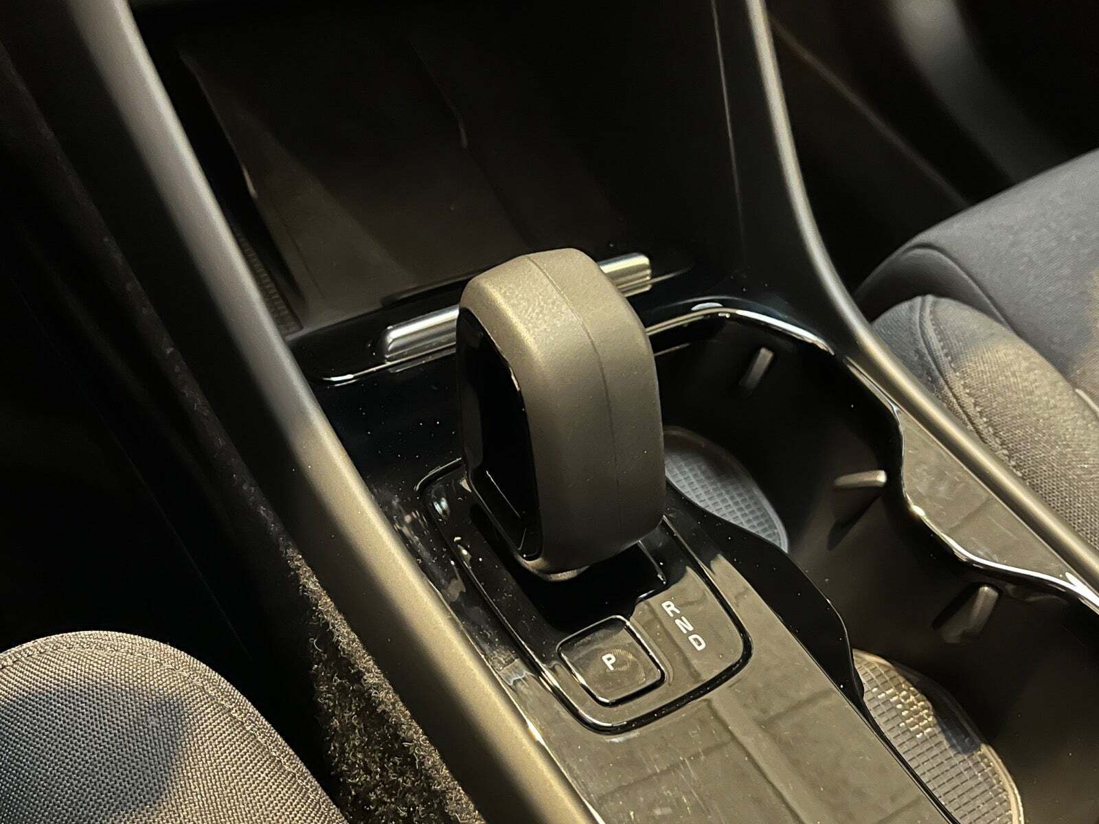 Blå Volvo C40 fra 2024