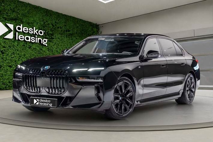 undefined BMW i7 fra 2023 set udefra