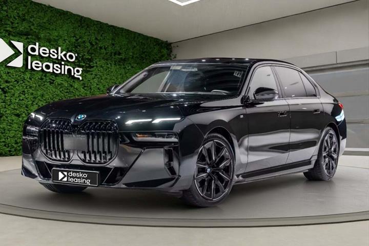 undefined BMW i7 fra 2023 set udefra