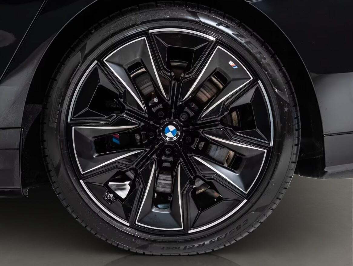 undefined BMW i7 fra 2023
