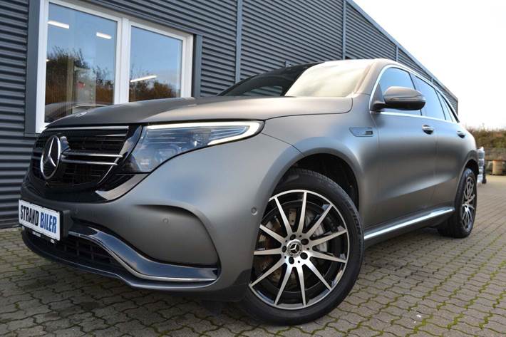 Grå Mercedes EQC400 fra 2021