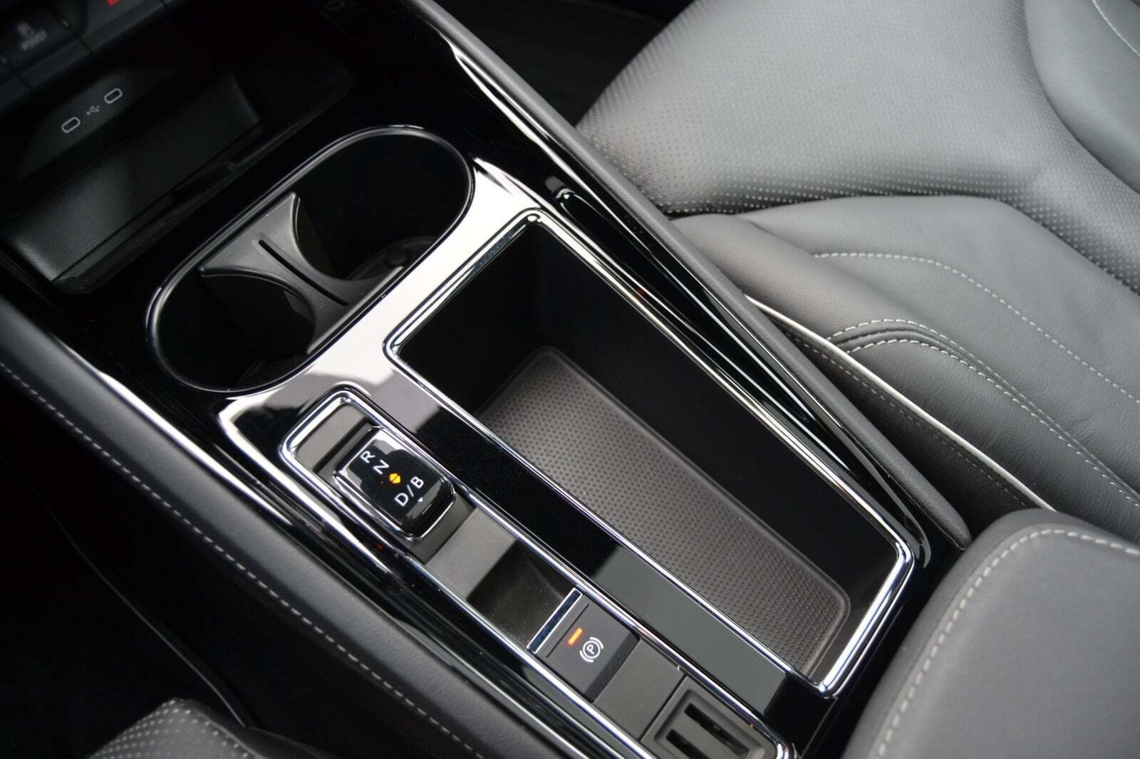 Sort Skoda Enyaq fra 2022