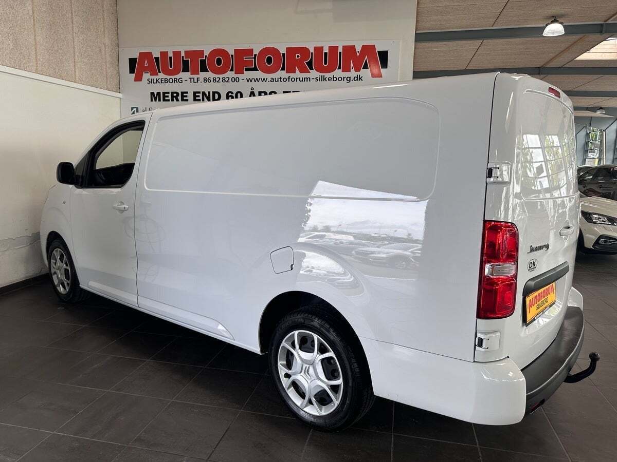 Hvid Citroën Jumpy fra 2024