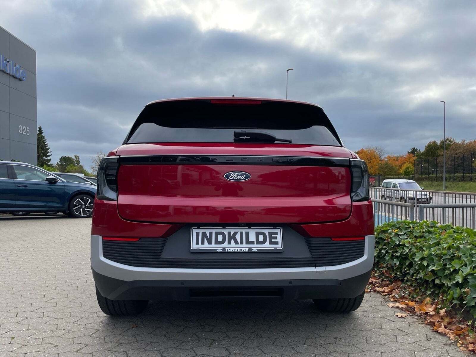 Ford Explorer 82 Select Extended Range