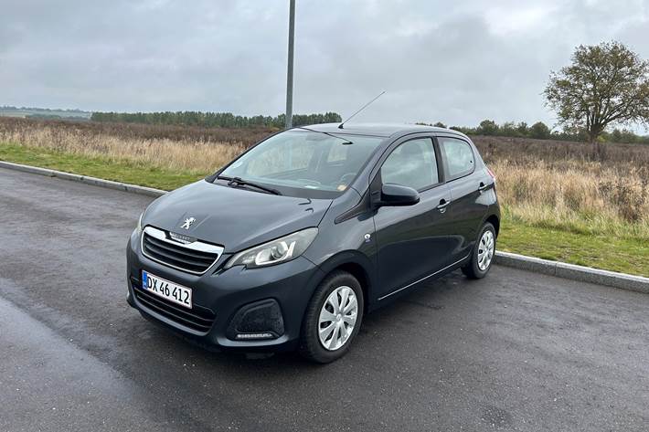 Grå Peugeot 108 fra 2014