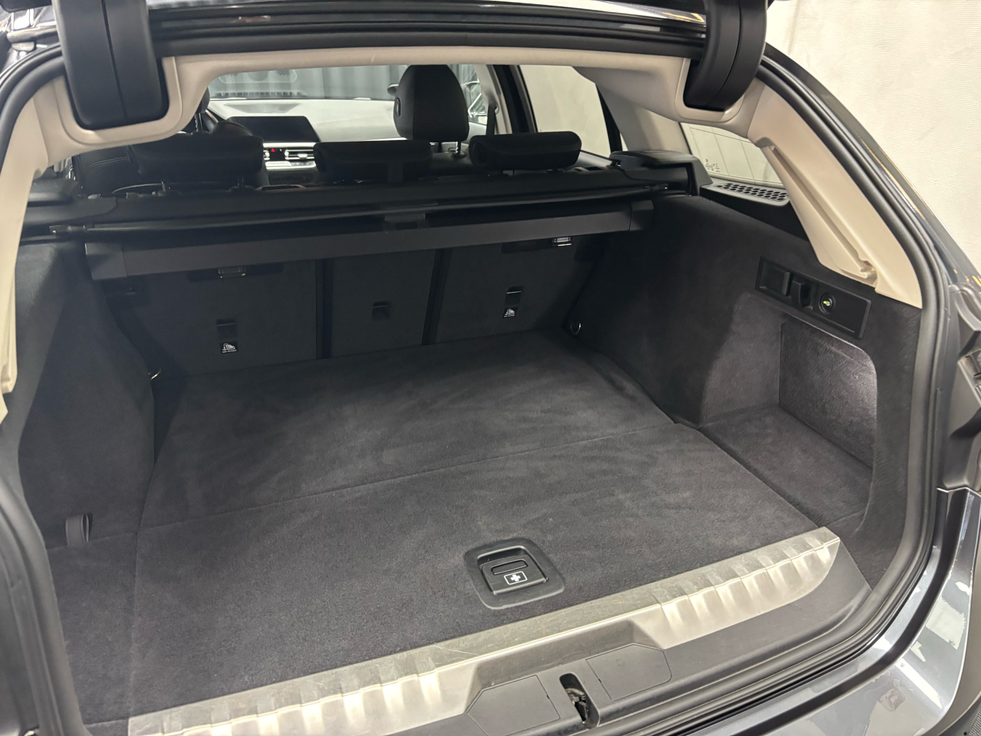 BMW 330e 2,0 Touring Plugin-hybrid Sport Line Steptronic 292HK Stc 8g Aut.