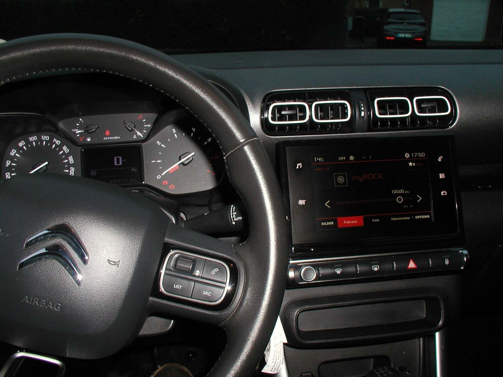 Grå Citroën C3 Aircross fra 2017