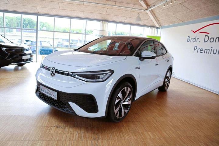 Hvid VW ID.5 fra 2023 set udefra