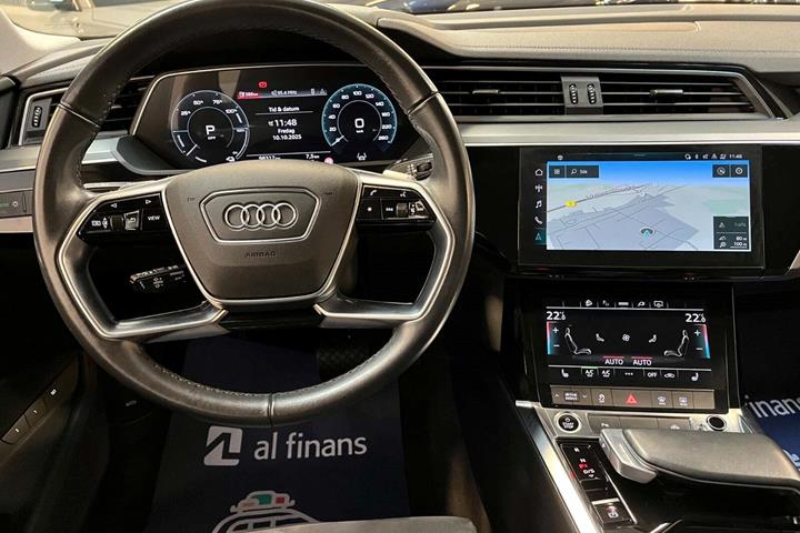 Sort Audi e-tron fra 2022