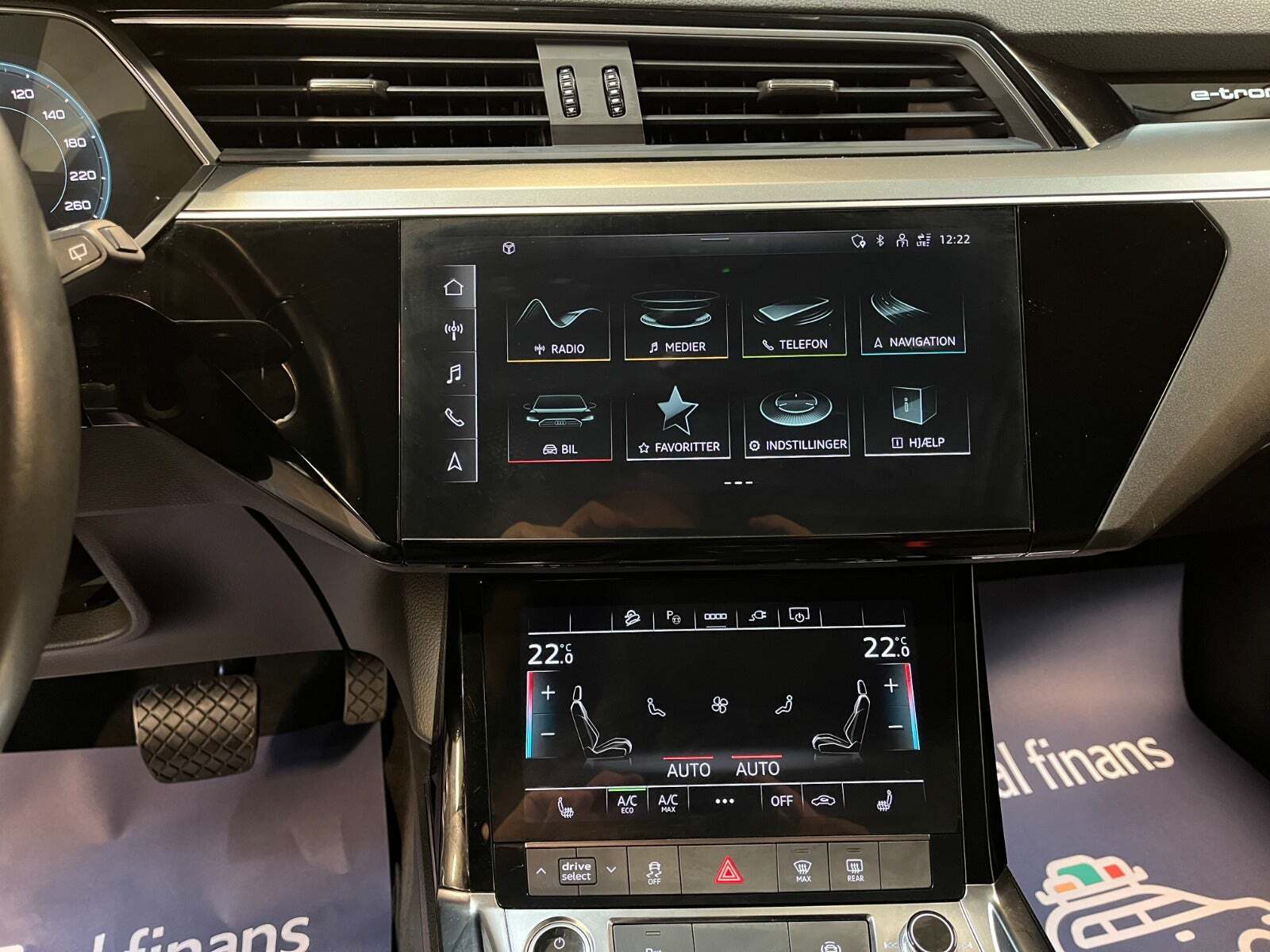 Sort Audi e-tron fra 2022