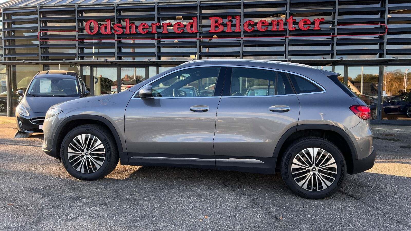 Mercedes EQA300 4Matic