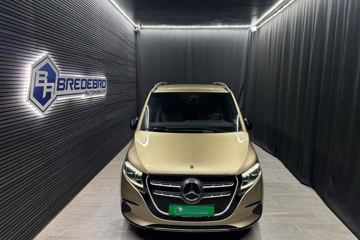 Beige Mercedes EQV300 fra 2024